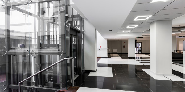 Proyectos de Rehabilitaciones en Cádiz · Instalación de Ascensores